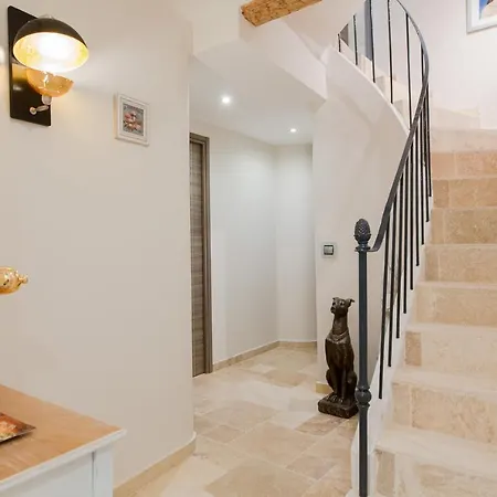 Villa Maison Picasso - Jacuzzi, Vue, Terrasse For 6