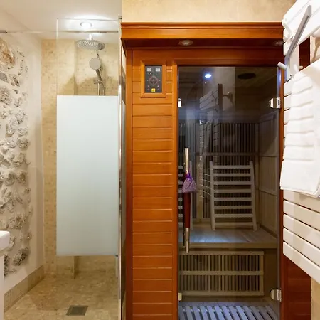 Maison Picasso - Jacuzzi, Vue, Terrasse For 6 *