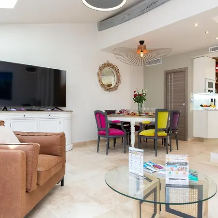 Maison Picasso - Jacuzzi, Vue, Terrasse For 6