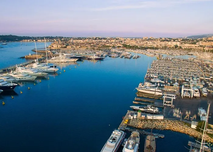 Maison Picasso - Jacuzzi, Vue, Terrasse For 6 * Antibes